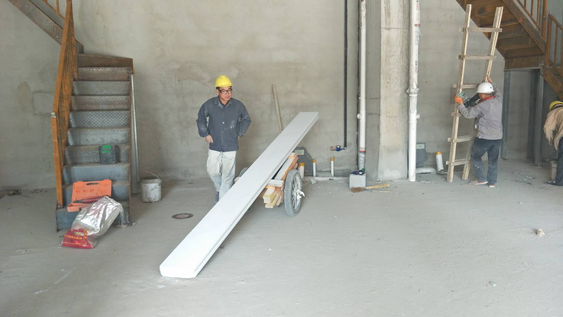 蒸壓輕質(zhì)加氣混凝土板安裝價格多少錢一平方